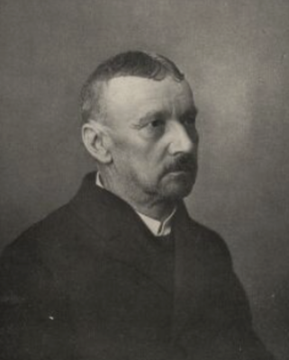 Halík Tomáš, Dvůr Kr. - fotografie